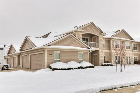 2406 NE Oak Drive 3 Ankeny IA 50021