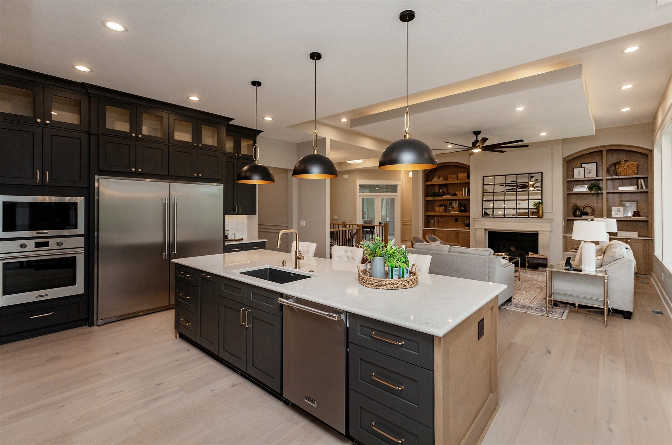 770 Canterbury Circle, Waukee, Iowa image 13