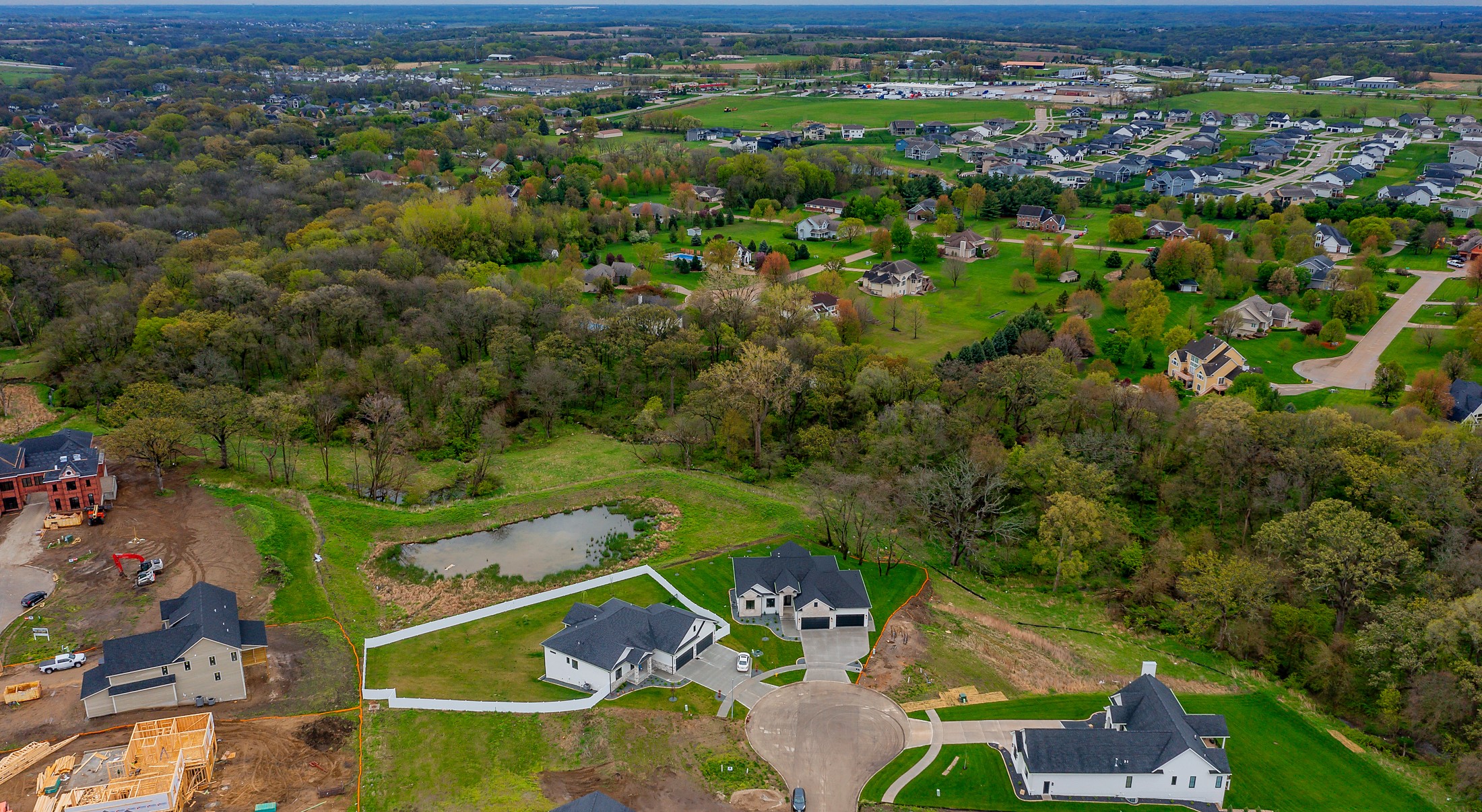 770 Canterbury Circle, Waukee, Iowa image 33
