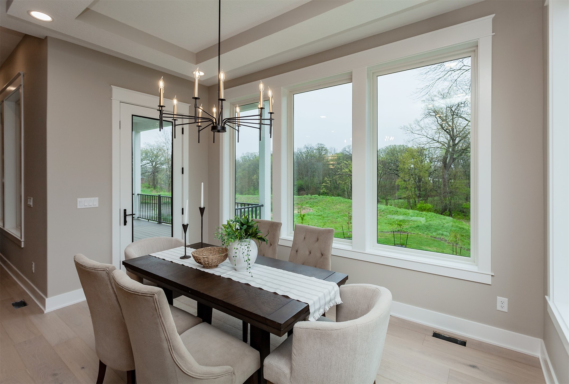 770 Canterbury Circle, Waukee, Iowa image 8
