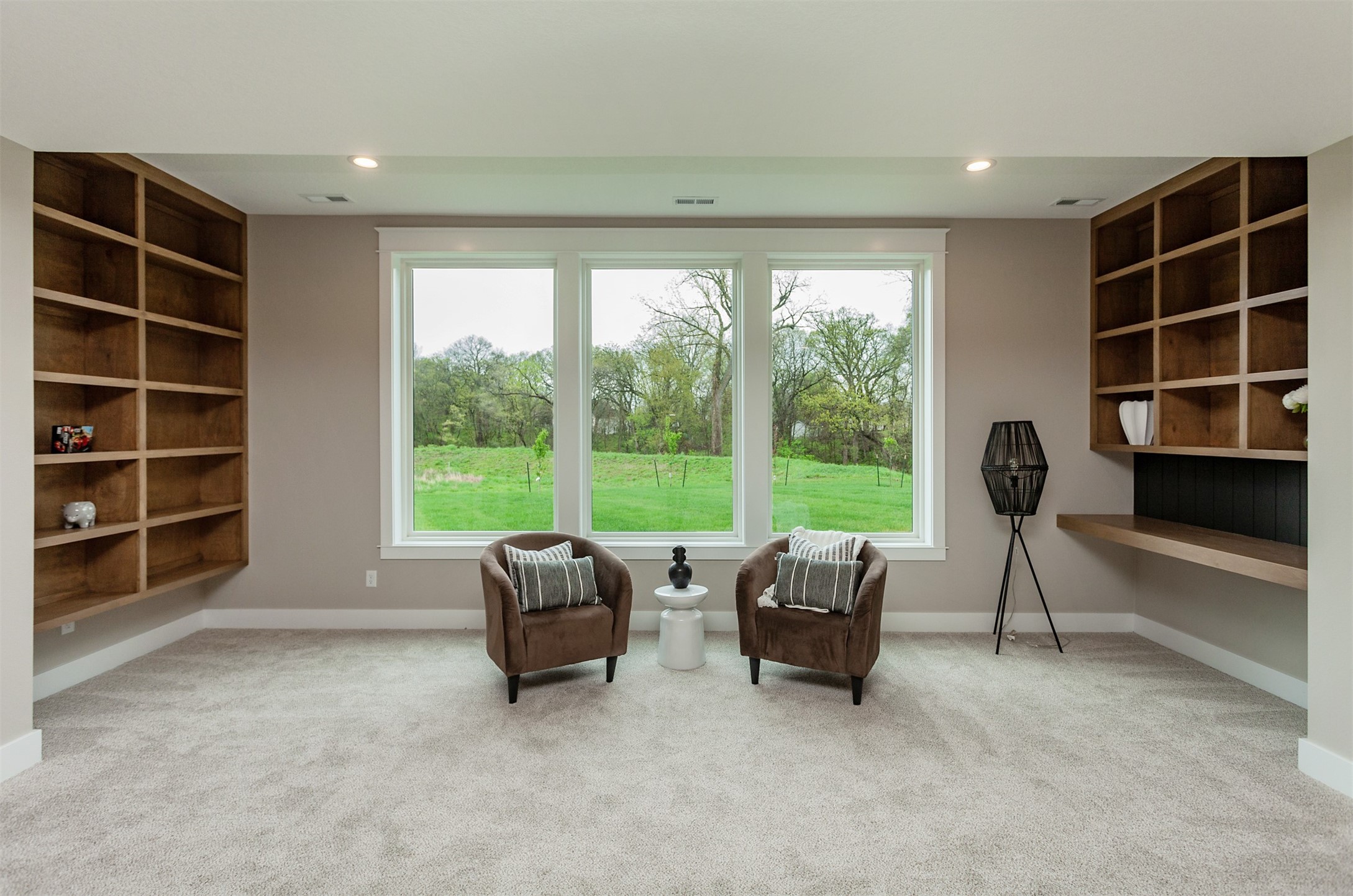770 Canterbury Circle, Waukee, Iowa image 25