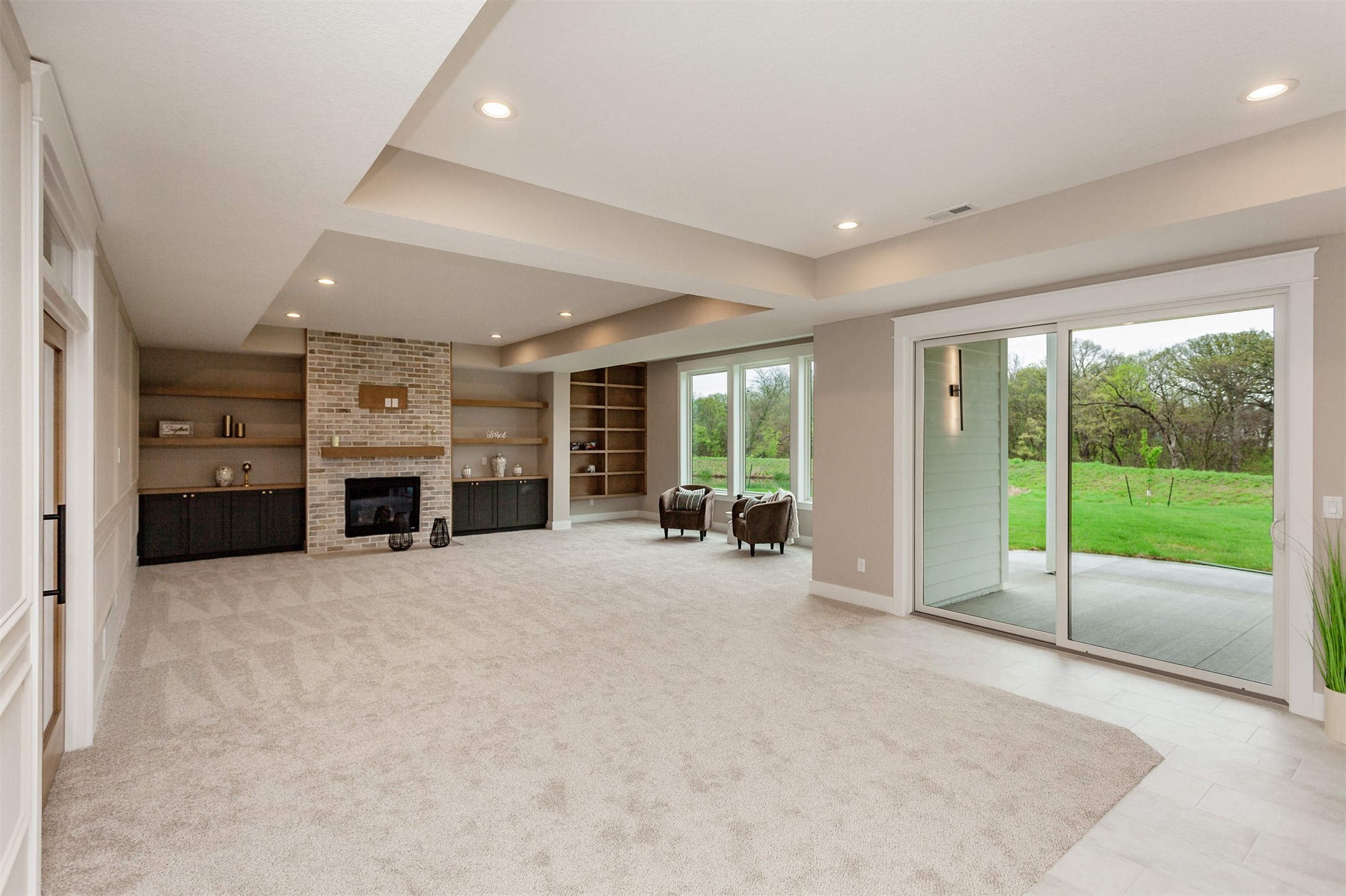770 Canterbury Circle, Waukee, Iowa image 24
