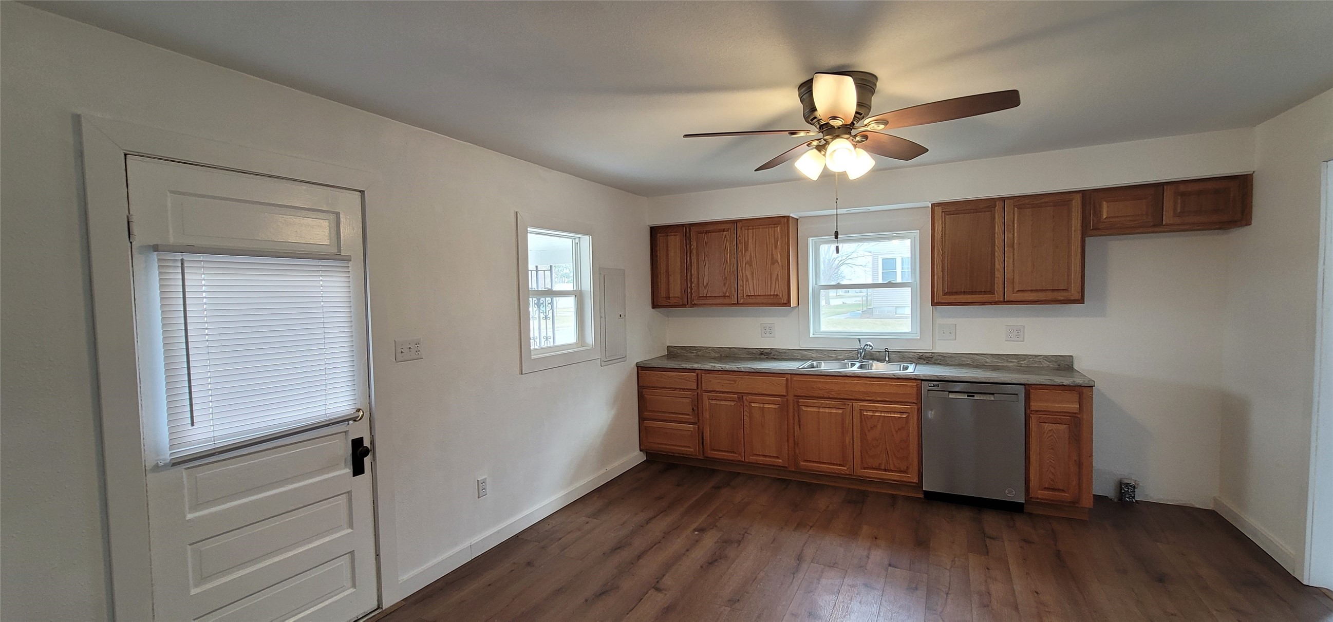 308 SE 6th Street, Greenfield, Iowa image 4