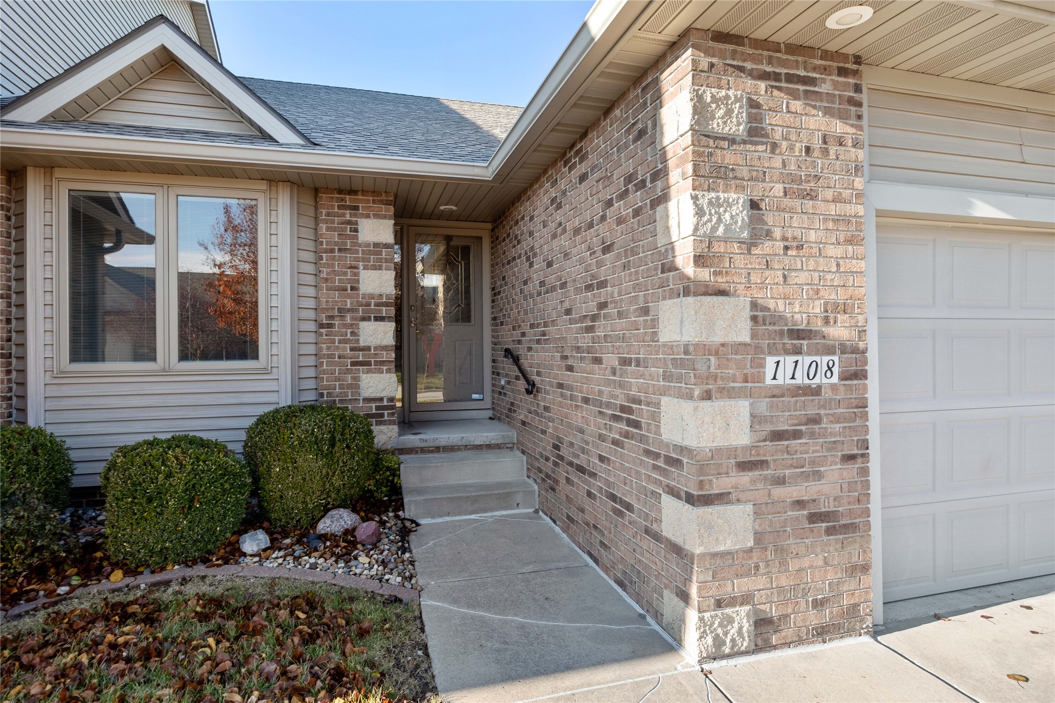 1108 NW Waterfront Drive, Ankeny, Iowa image 2