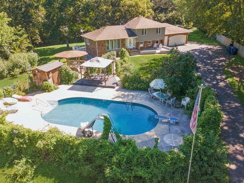Photo 1 of 35 — 4307 SE 34th Street, Des Moines, IA 50320