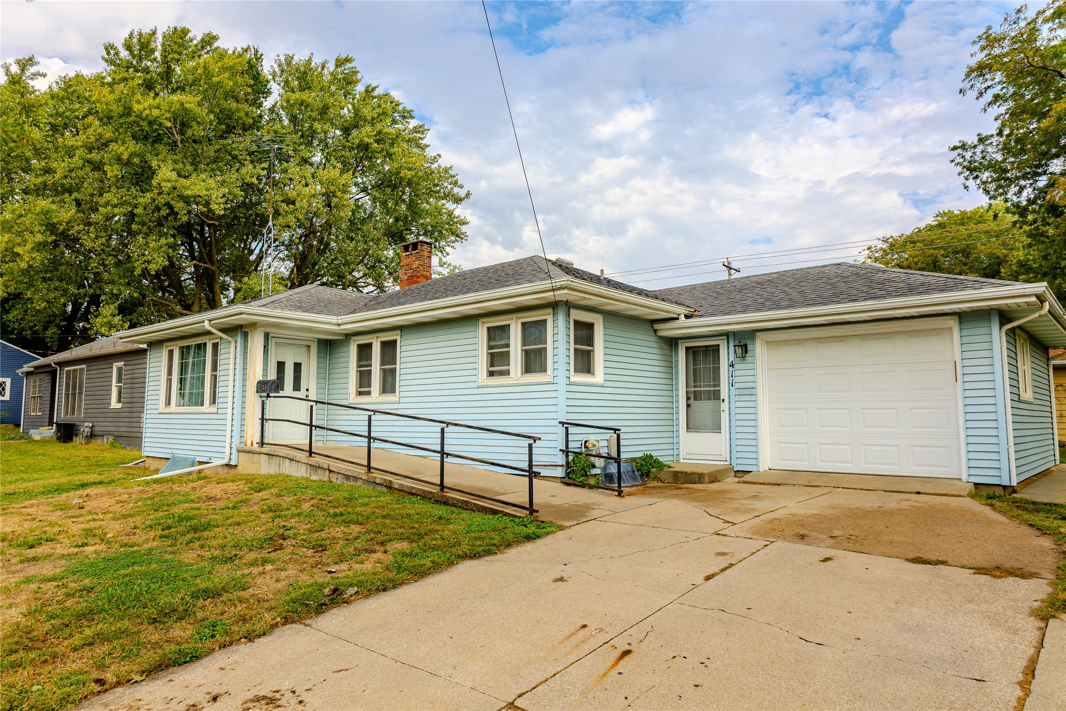 411 College Hill Avenue