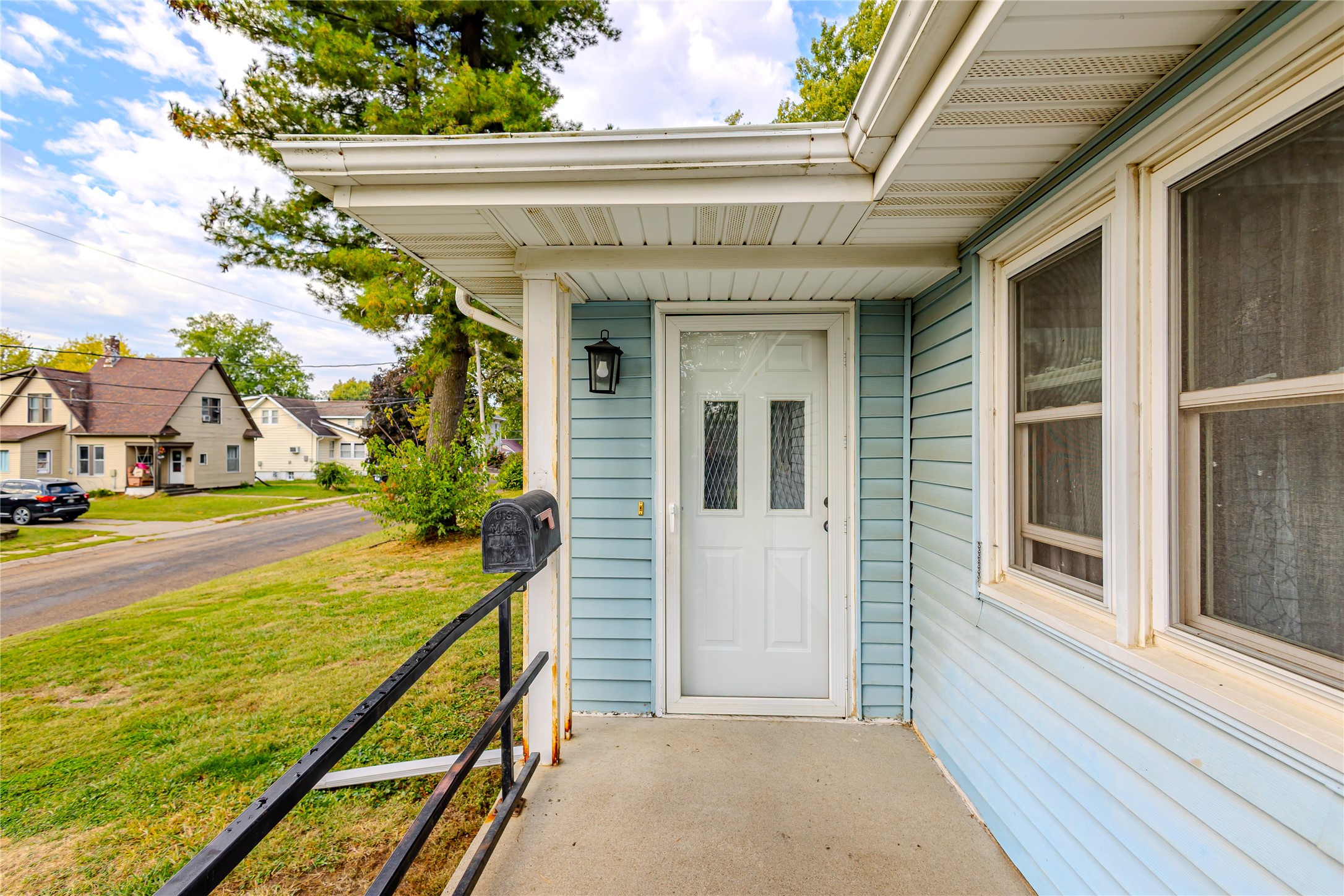 411 College Hill Avenue