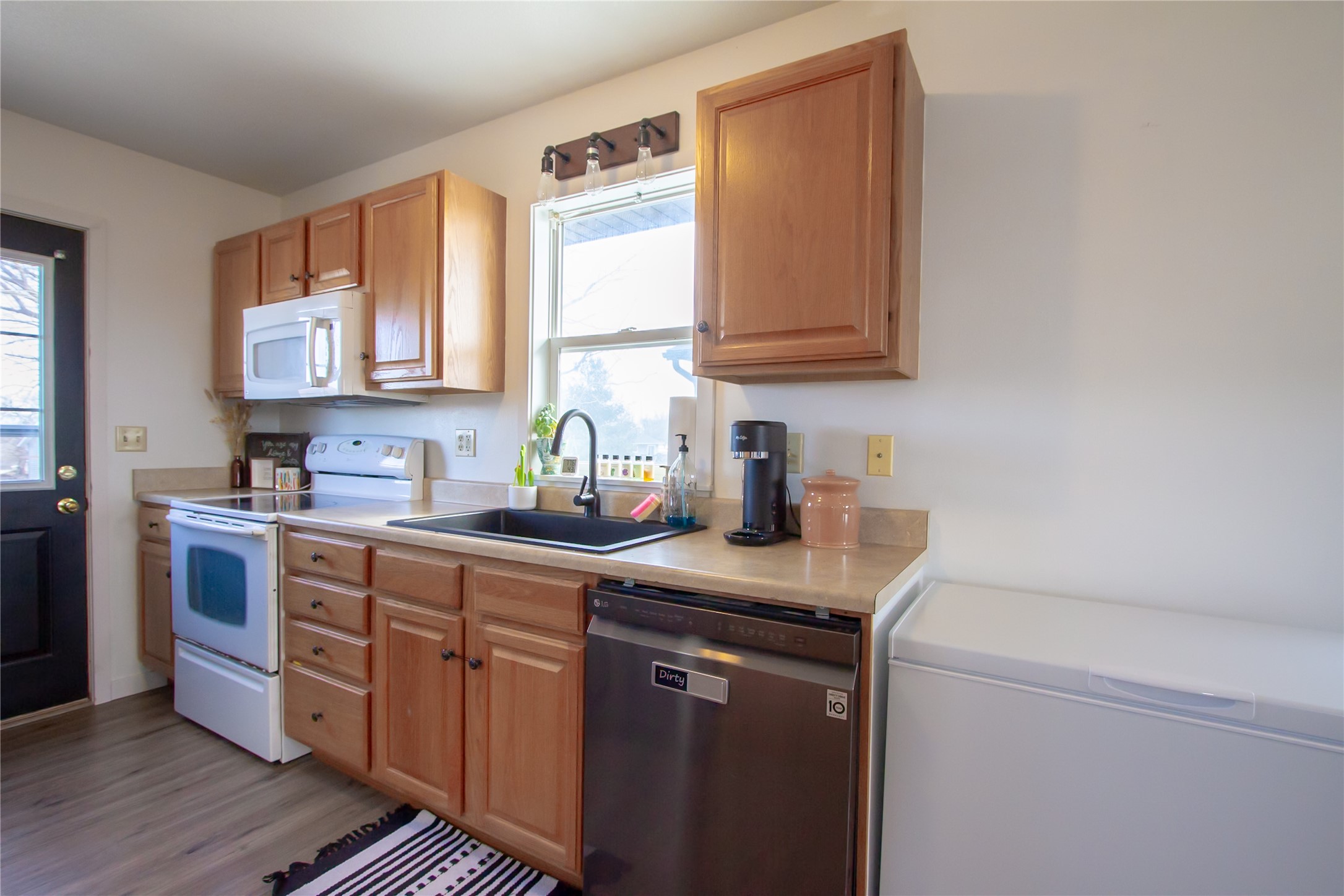 1056 150th Avenue, Knoxville, Iowa image 12