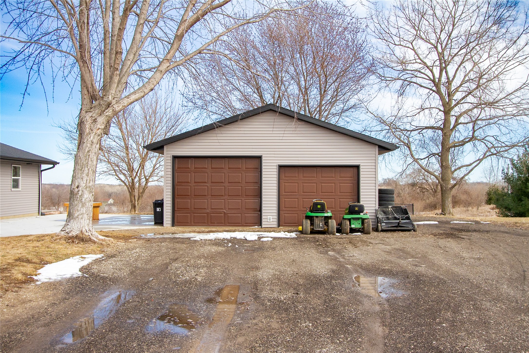 1056 150th Avenue, Knoxville, Iowa image 2