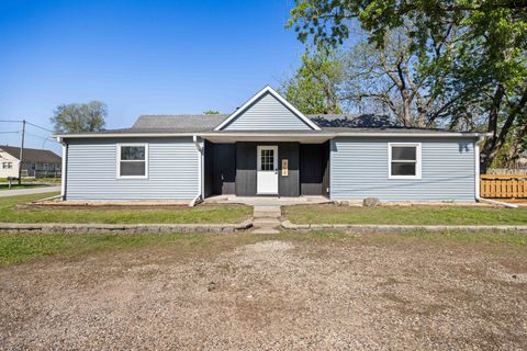Homes For Sale - 412 SE Ewing Street<br/> Grimes, IA 50111