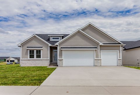 Homes For Sale - 4671 180th Street<br/> Waukee, IA 50263
