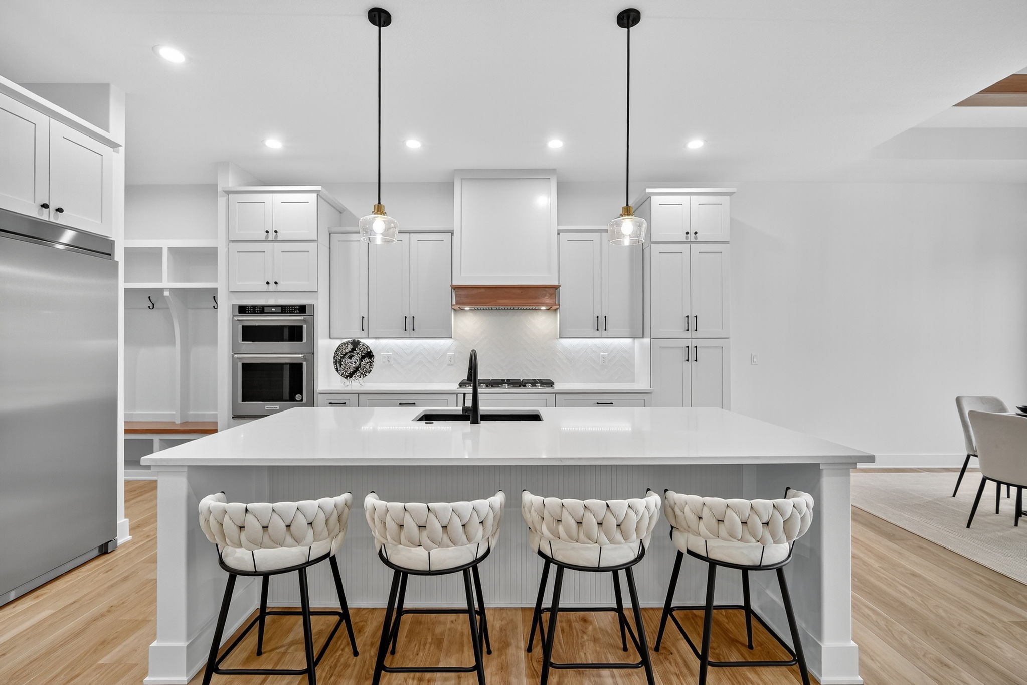 270 NW Montego Court