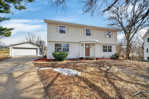 Homes For Sale - 1611 66th Street<br/> Windsor Heights, IA 50324