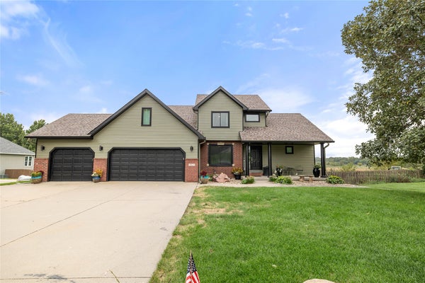 1520 S 5TH ST, CARLISLE, IA 50047 - Image e1989c1a3a27e9fbd7f0ed9eddf2a4e2/3005252136