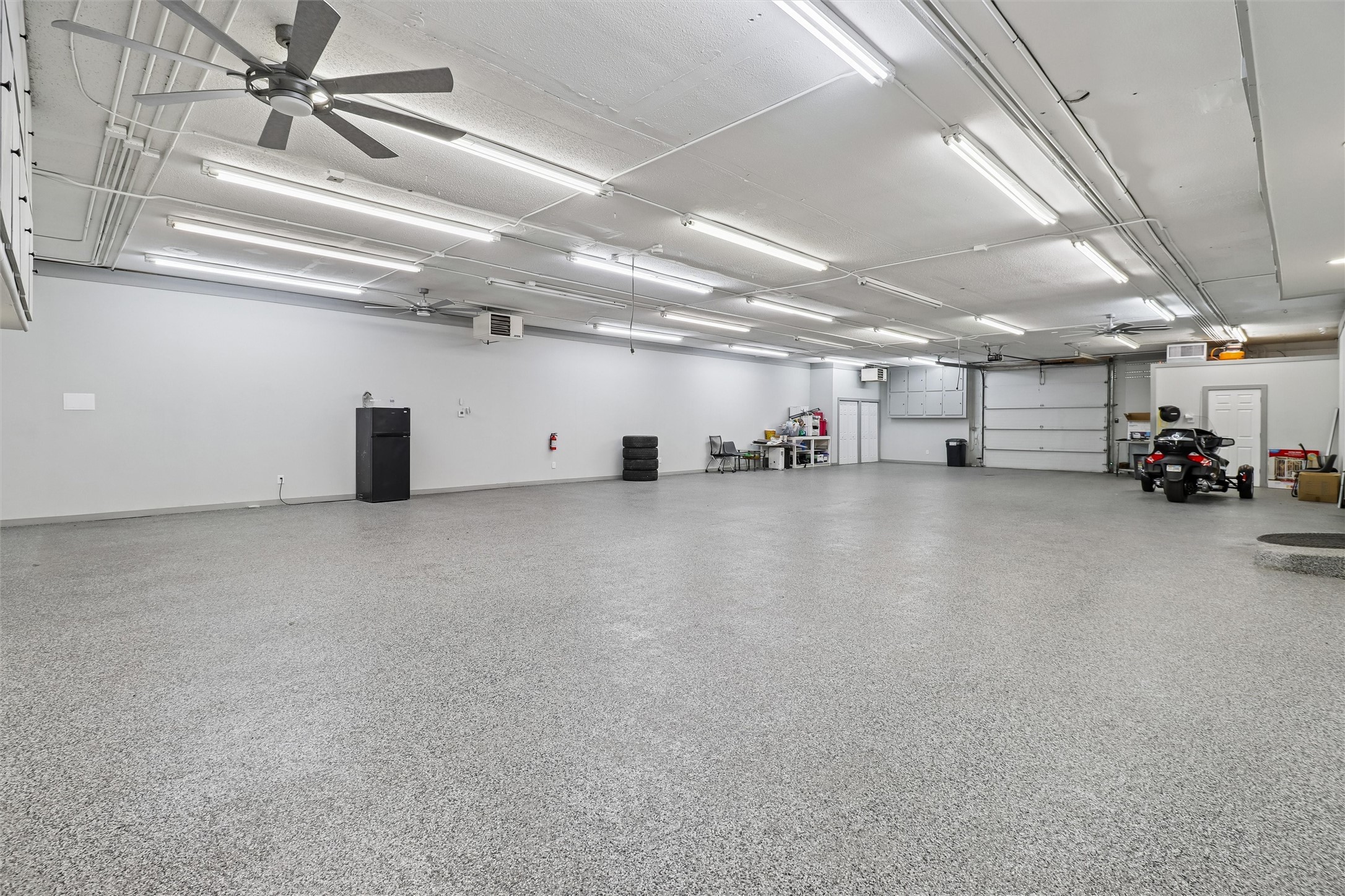 1525 E Army Post Road