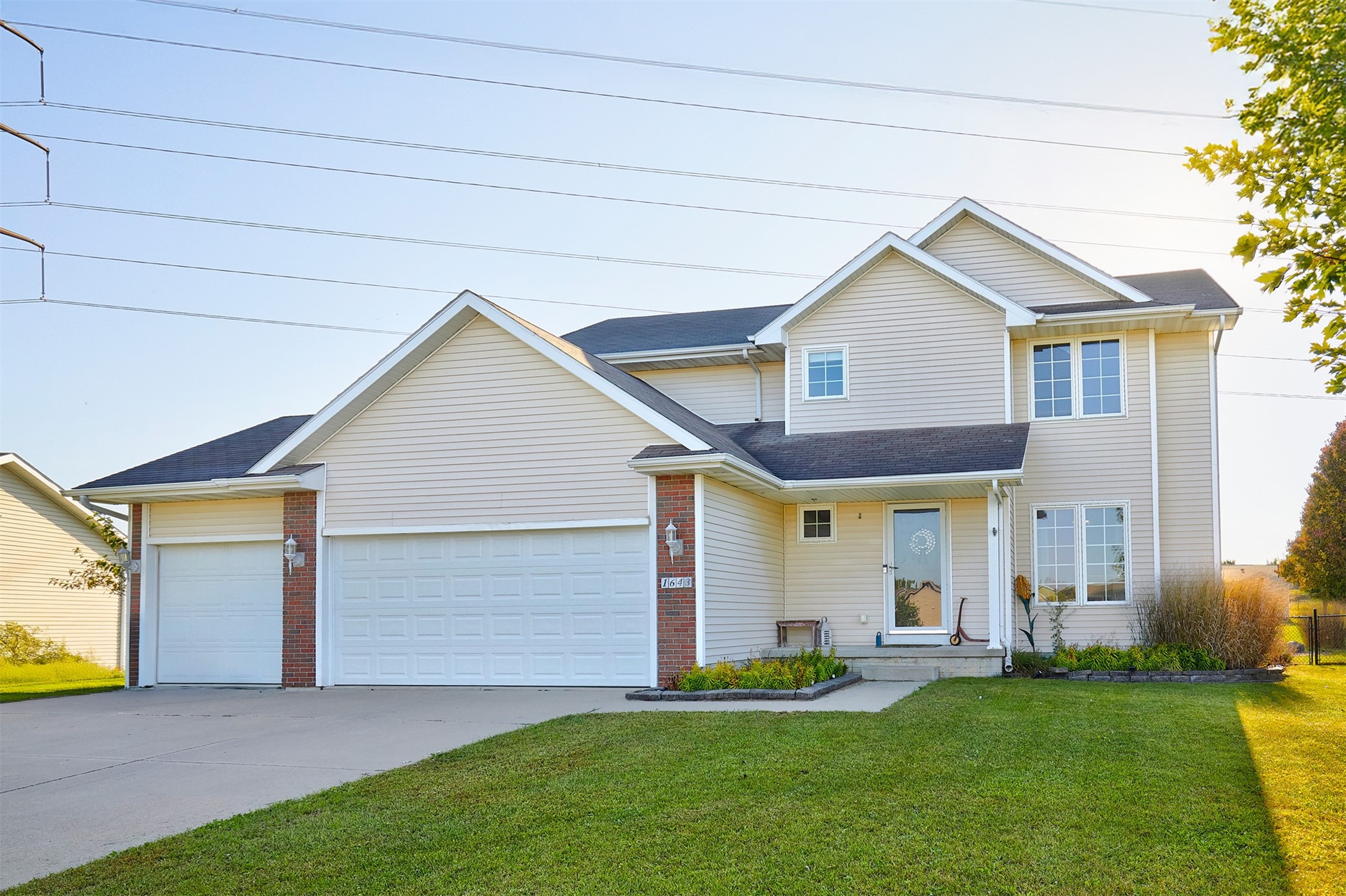 1643 Rutherford Court SW