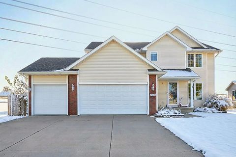 Apartment For Sale - 1643 Rutherford Court<br/> Altoona, IA 50009