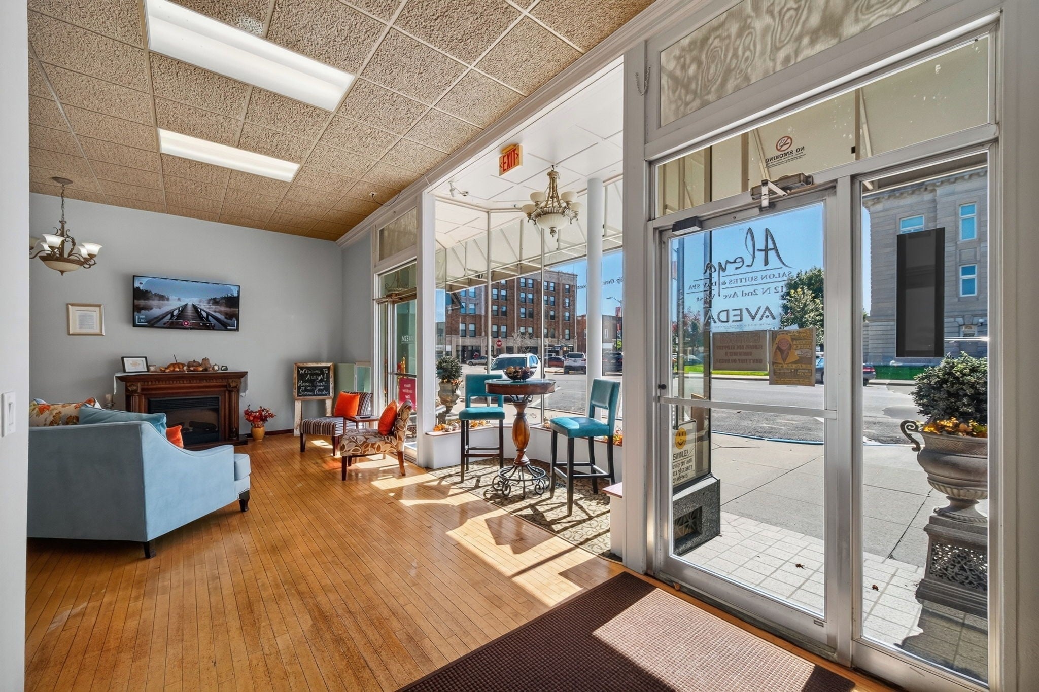 112 N 2nd Avenue W