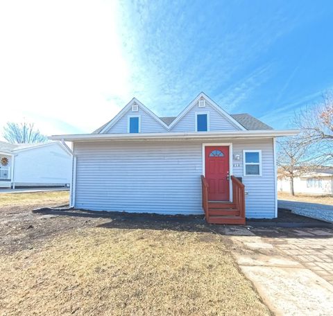 Homes For Sale - 212 N Main Street<br/> Madrid, IA 50156