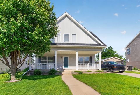 Homes For Sale - 2846 SW Reunion Drive<br/> Ankeny, IA 50023