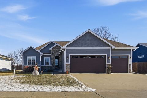 1708 Timberview Drive Norwalk IA 50211