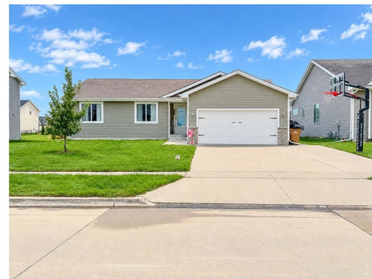 200 SUMMIT CIR NW, BONDURANT, IA 50035 - Image e2175d1f01063df8dba7e403d9434851/2220962899