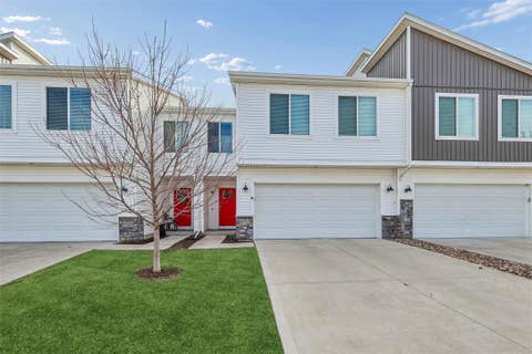 Condo For Sale - 9732 Crowning Drive<br/> Dallas County, West Des Moines, IA 50266