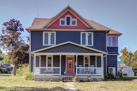 Homes For Sale - 102 N Locust Street<br/> Boone County, Madrid, IA 50156