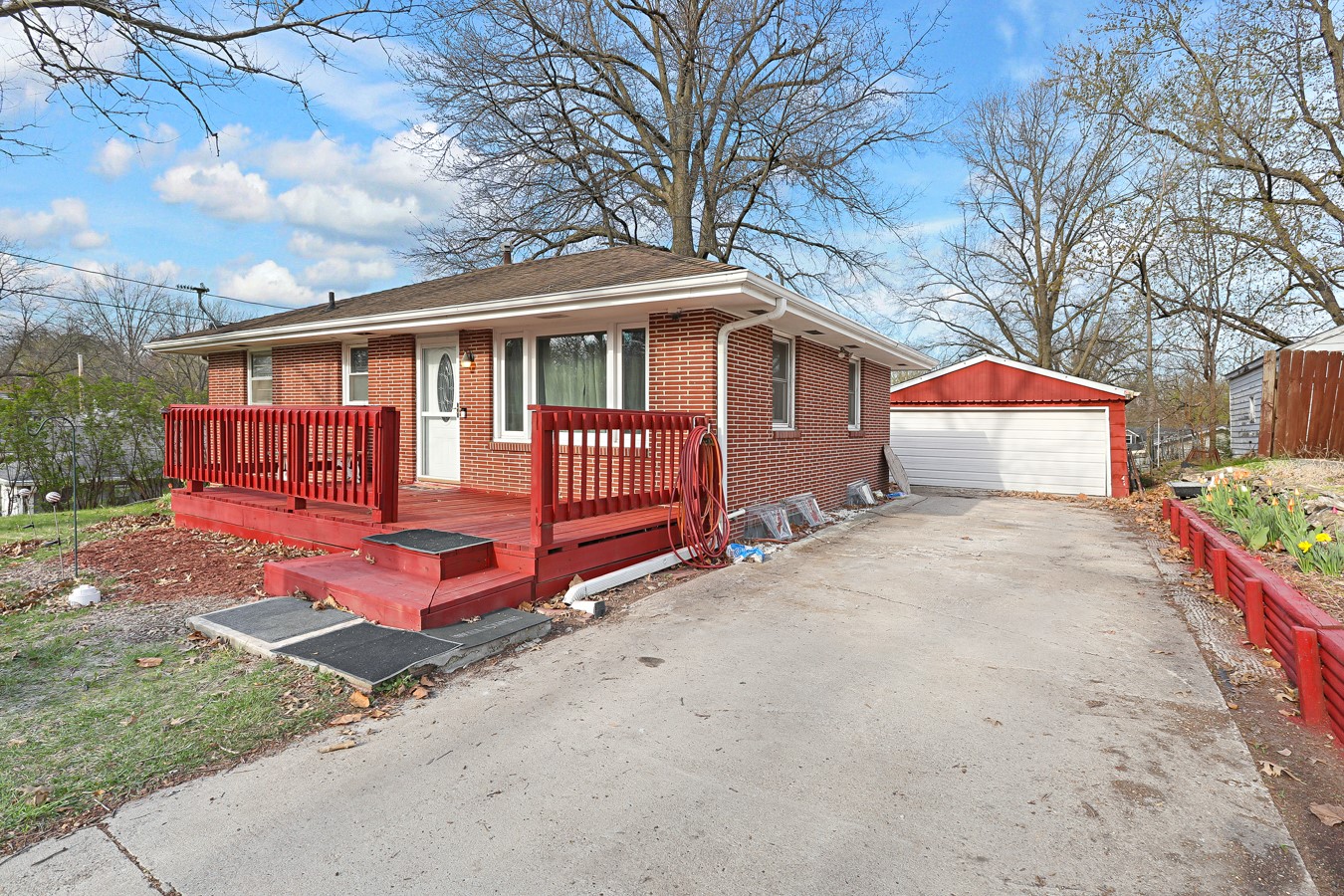 305 N I Street, Indianola, Iowa image 2
