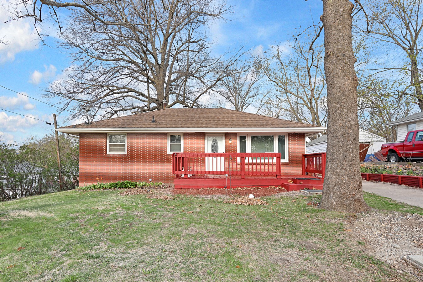 305 N I Street, Indianola, Iowa image 1