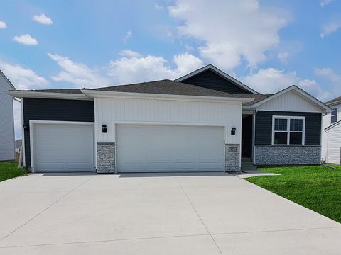Homes For Sale - 928 33rd Street<br/> Polk County, Altoona, IA 50009