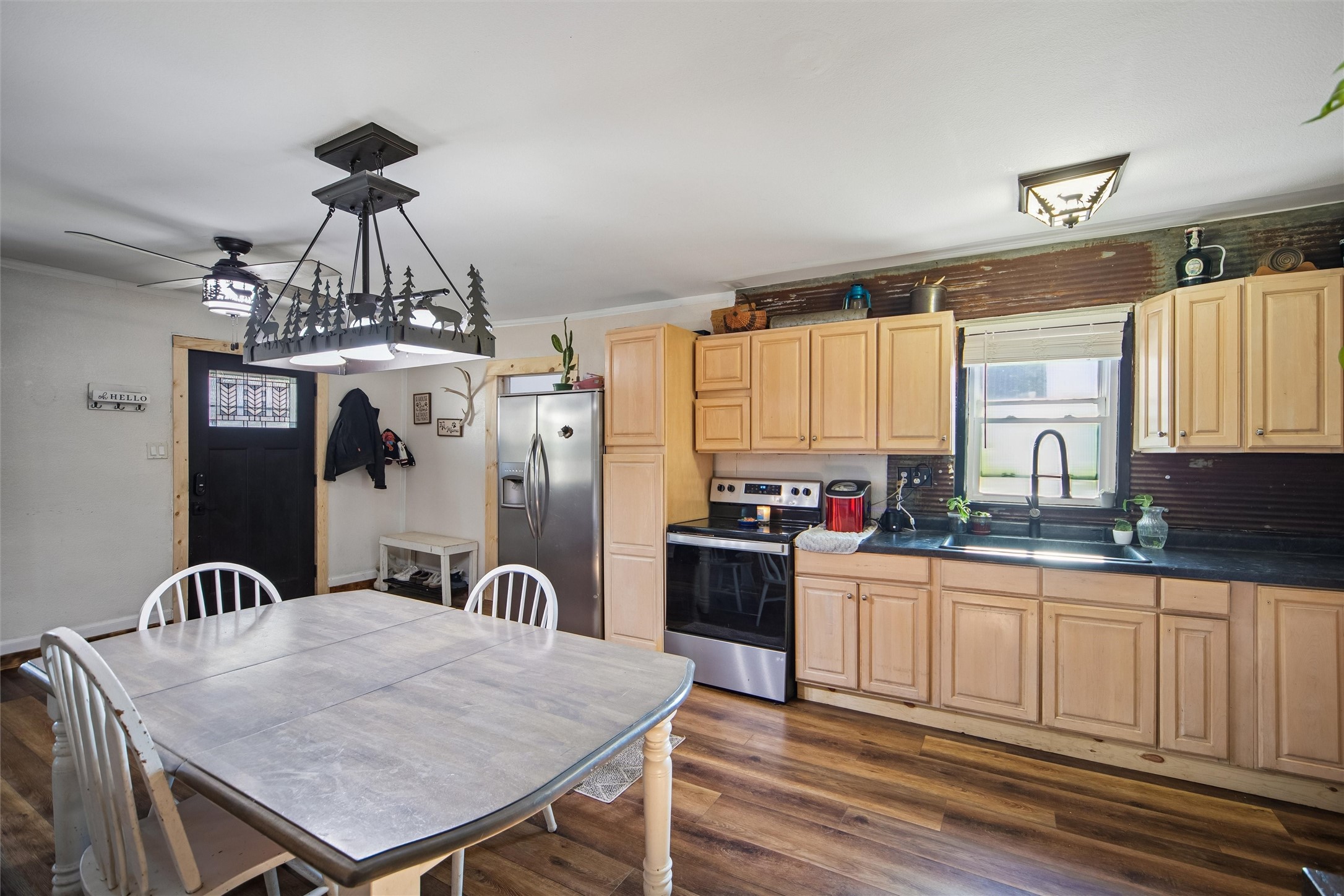 114 S Central Avenue