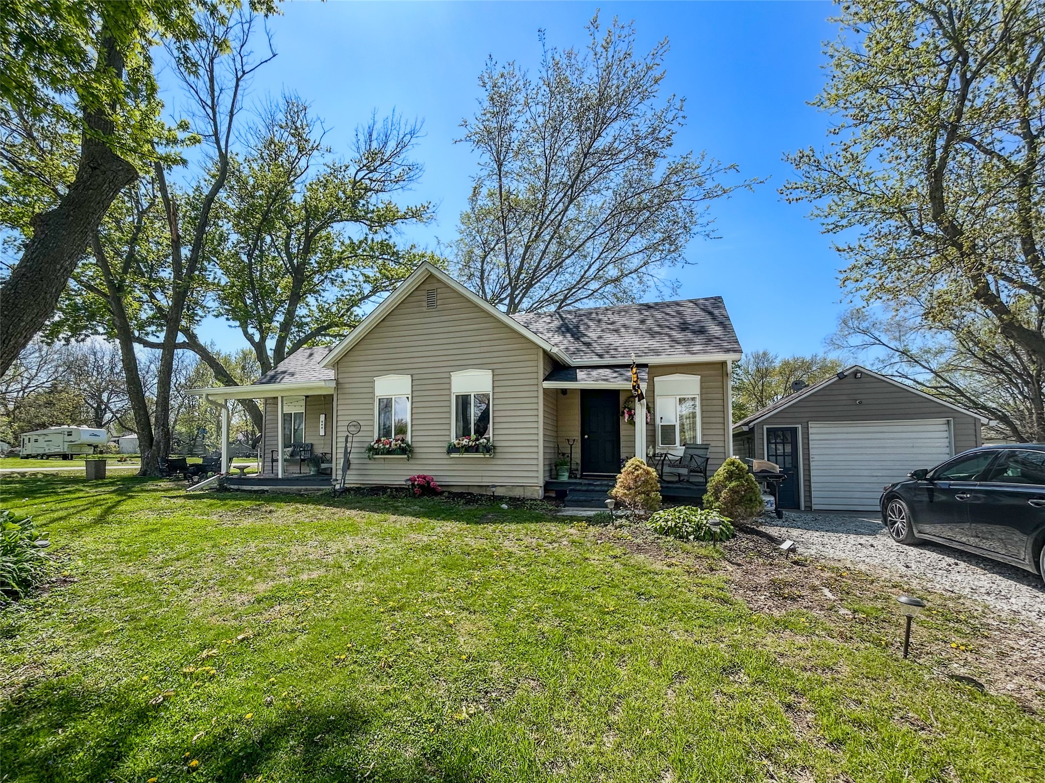 504 N Sherman Street, Stuart, Iowa image 1