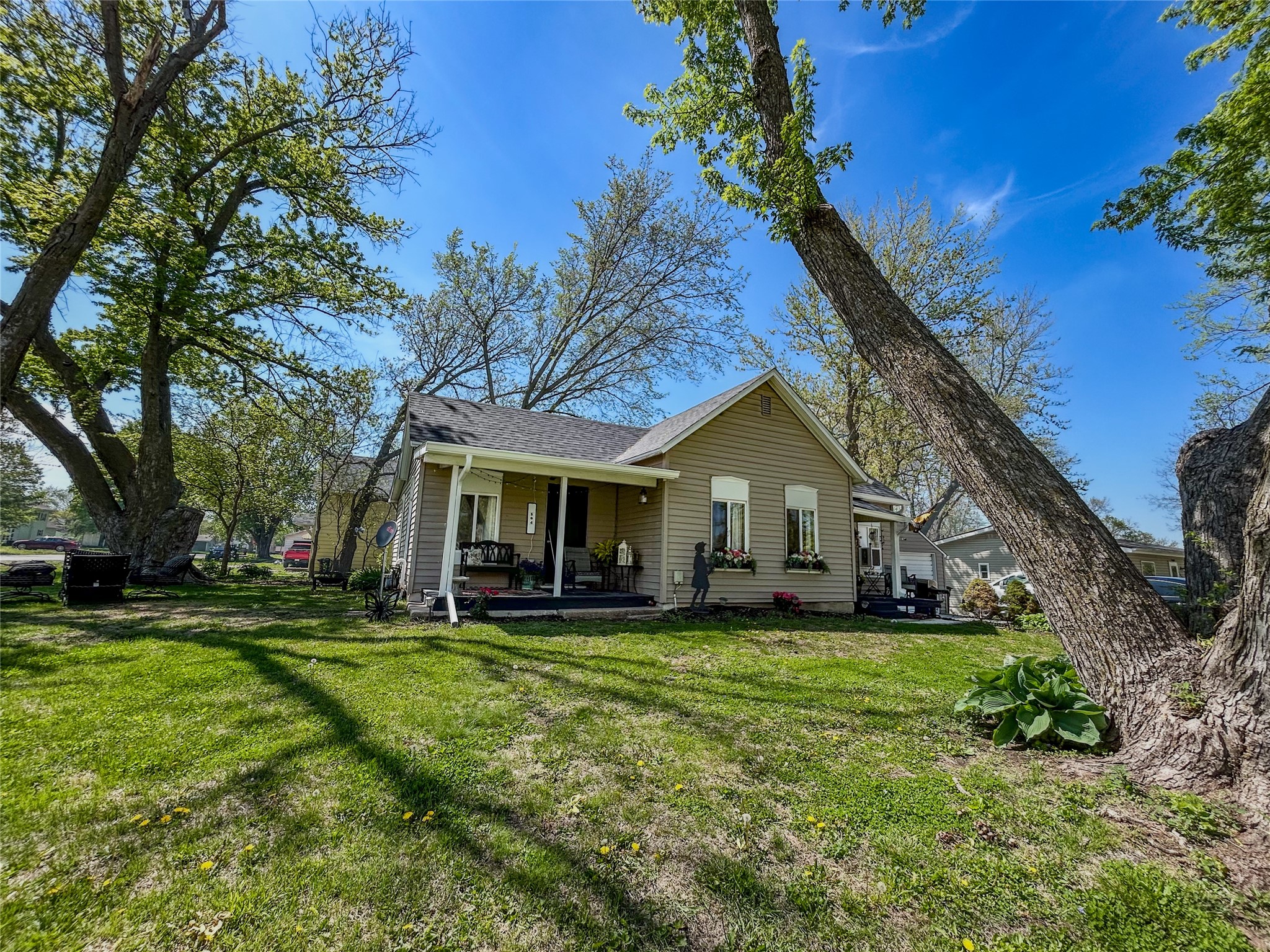 504 N Sherman Street, Stuart, Iowa image 2