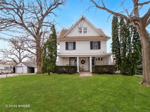 Homes For Sale - 1206 S Elm Street<br/> Jefferson, IA 50129