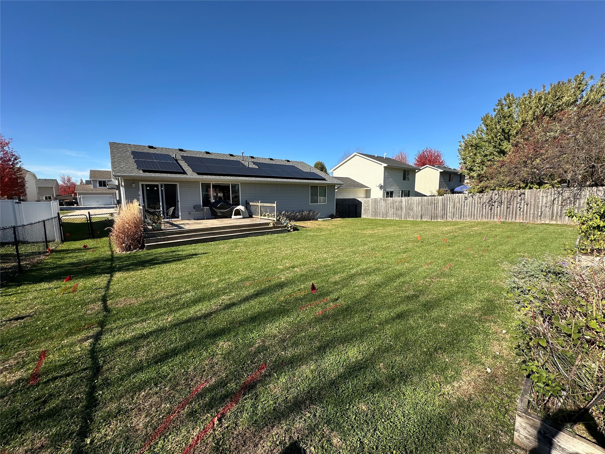 475 SE Cardinal Lane