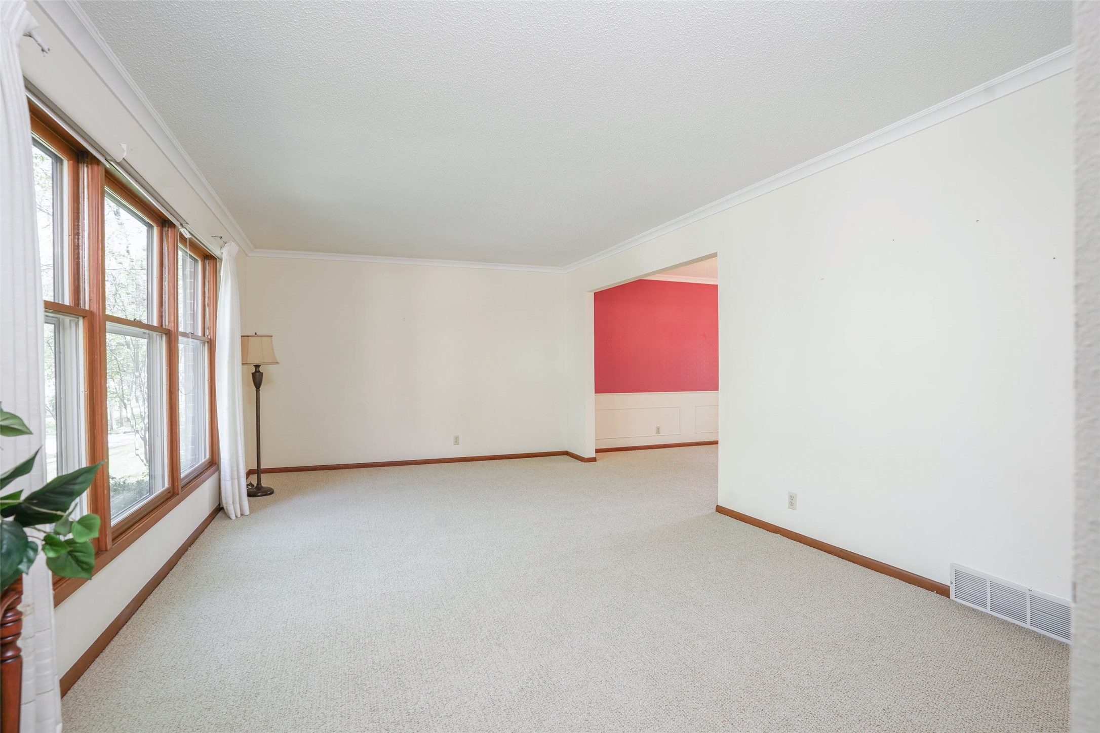 526 34th Place, West Des Moines, Iowa image 6