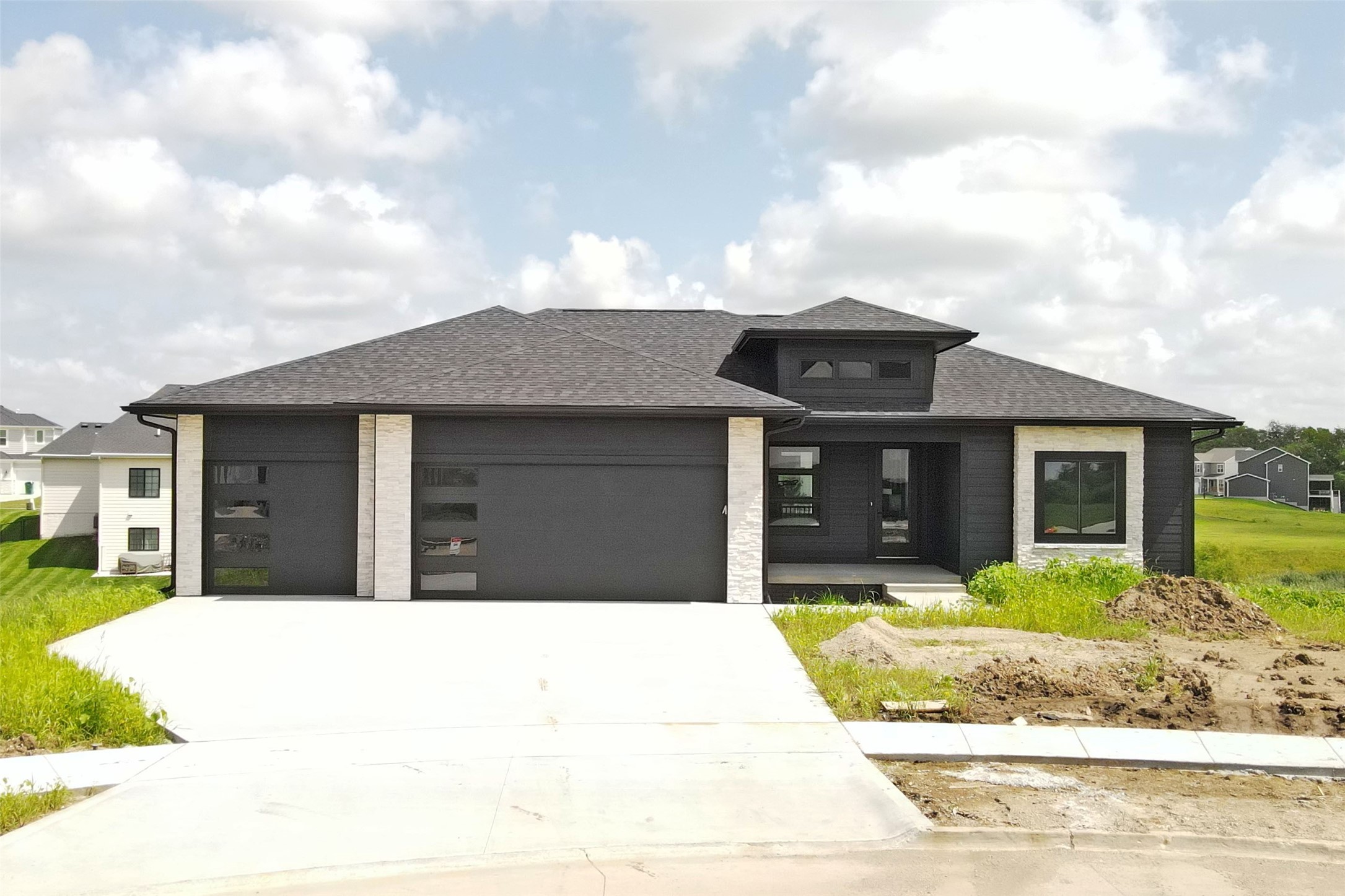 2909 Crest View Circle