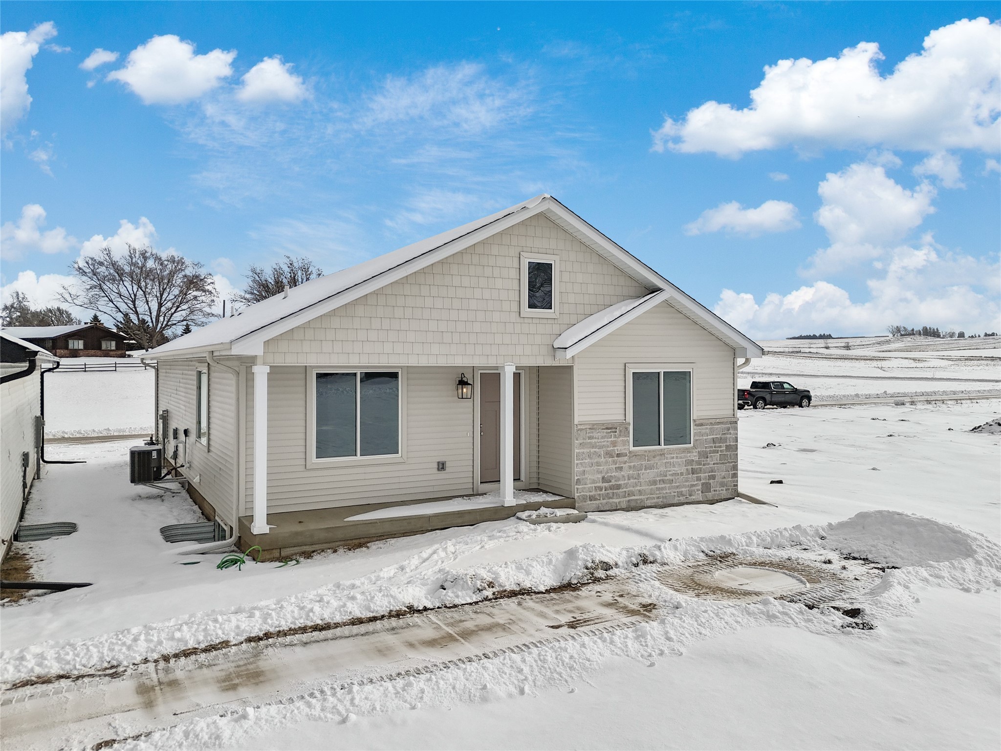 1007 Willow Drive, Manning, Iowa image 1