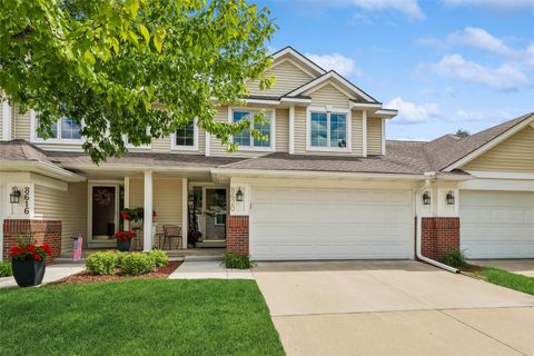 Condo For Sale - 8620 Bromley Place<br/> Johnston, IA 50131