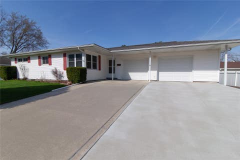 Homes For Sale - 518 6th Street<br/> Colo, IA 50056