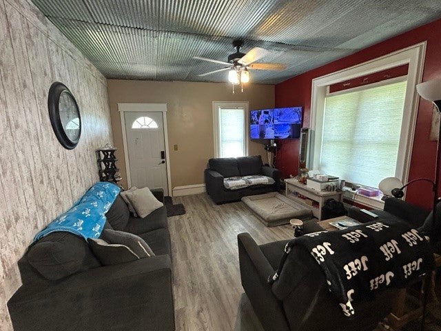 607 S Elm Street - Photo 3