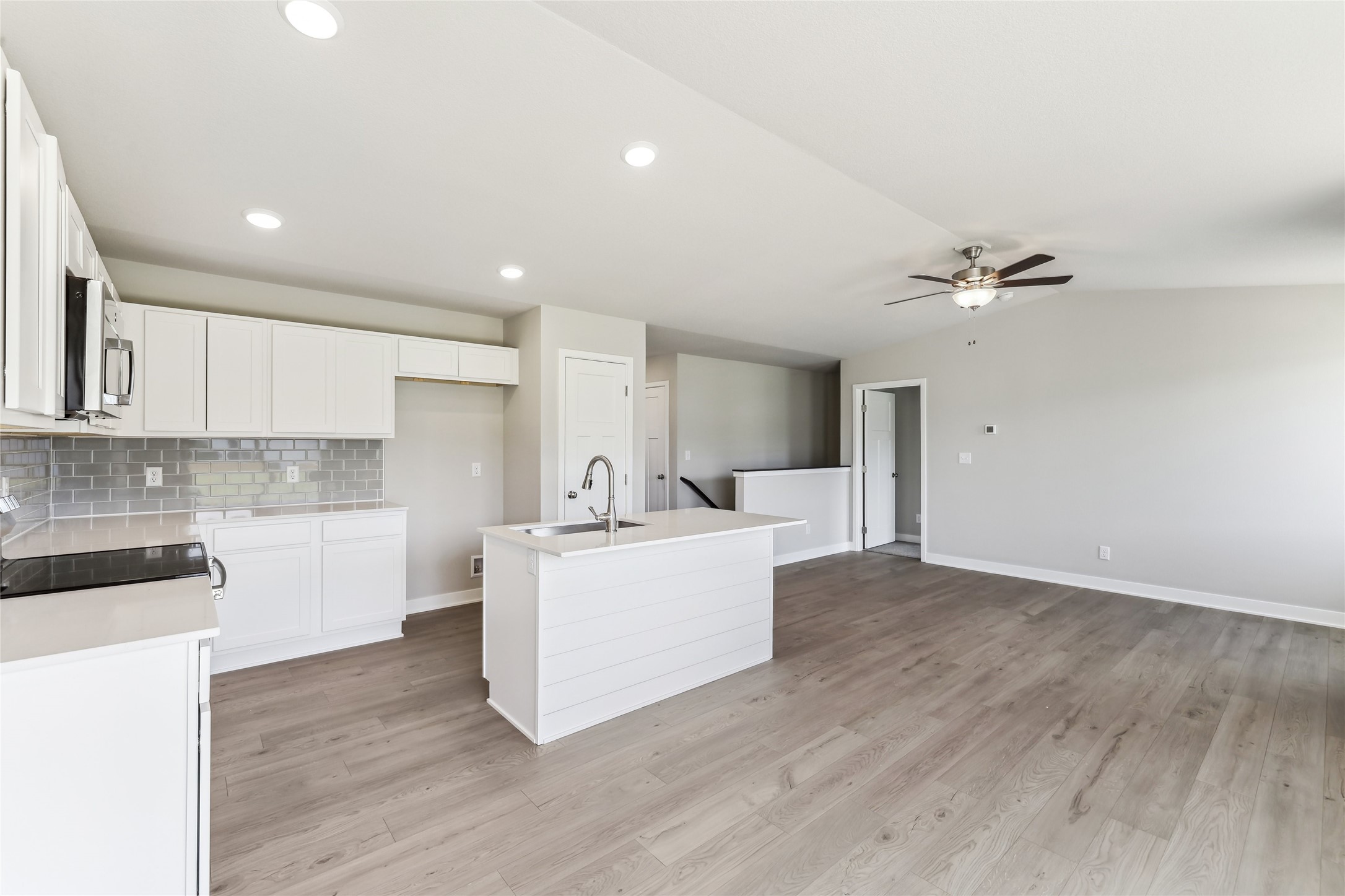 25116 Bluebird Circle, Adel, Iowa image 4