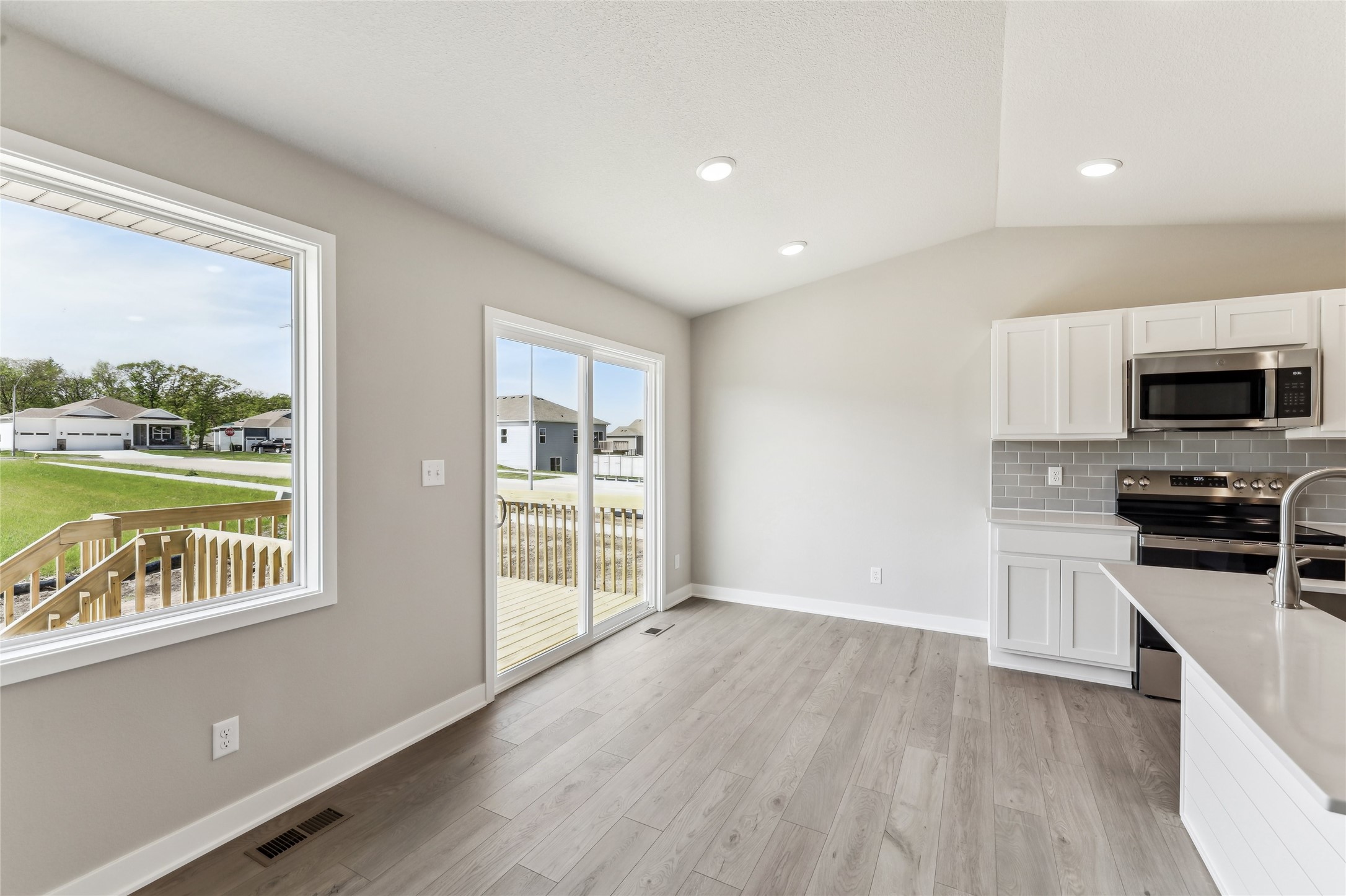 25116 Bluebird Circle, Adel, Iowa image 9