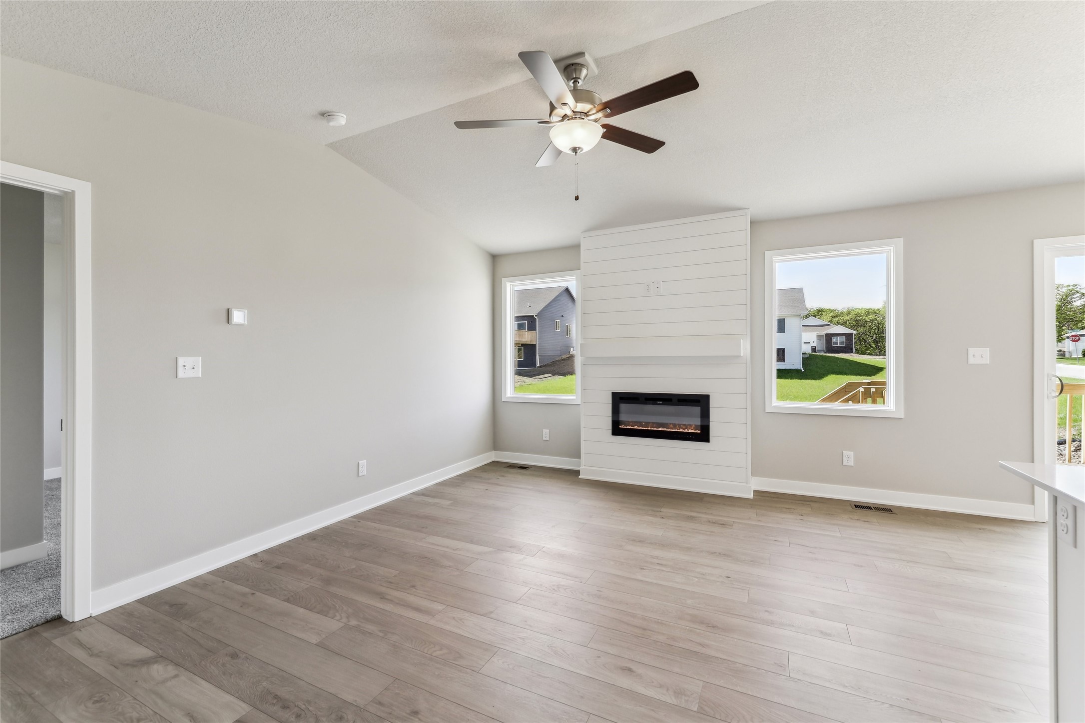 25116 Bluebird Circle, Adel, Iowa image 2