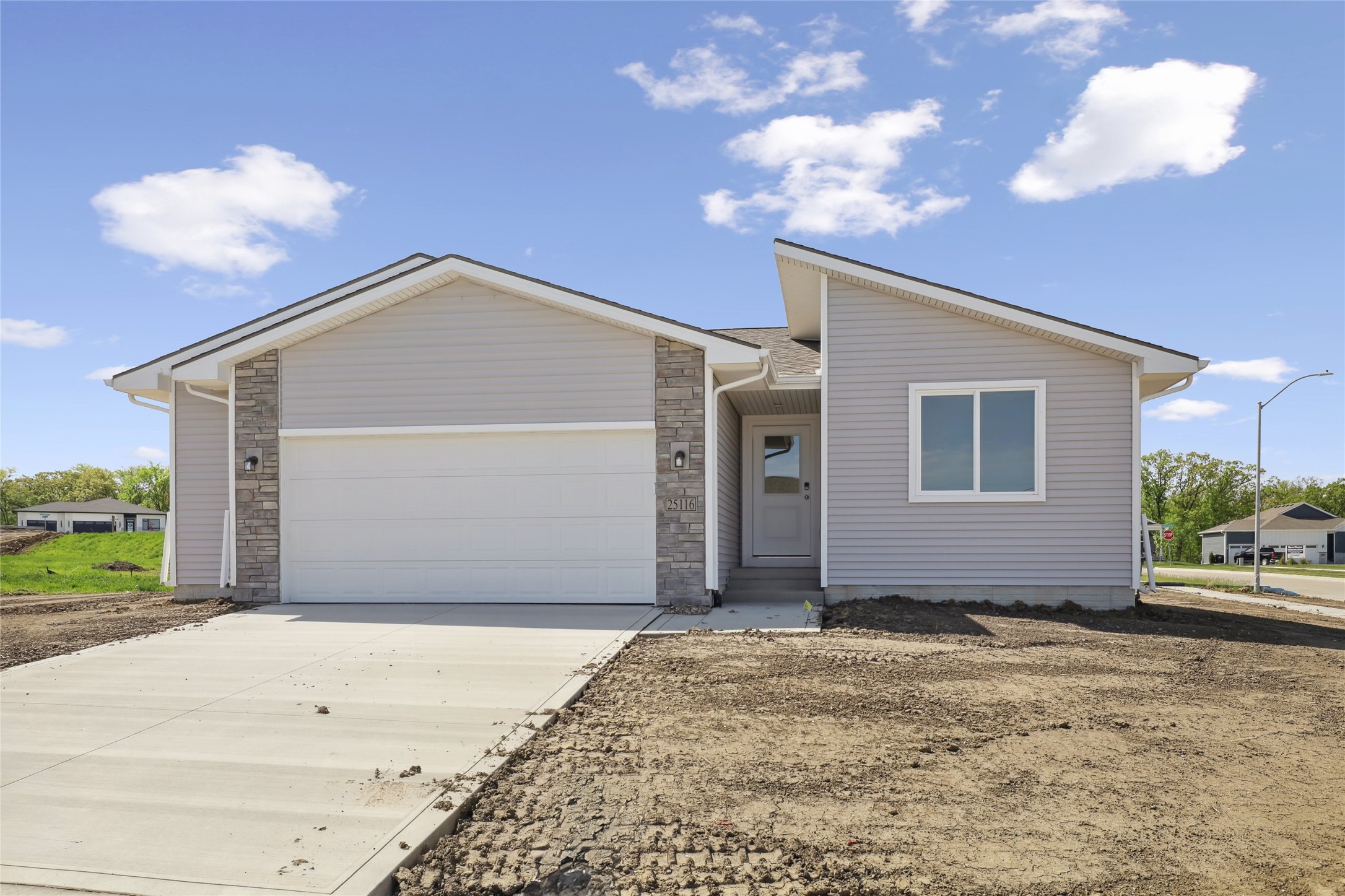 25116 Bluebird Circle, Adel, Iowa image 1