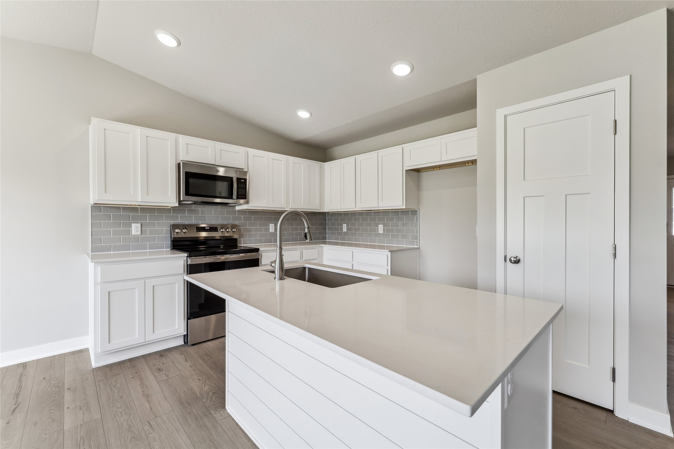 25116 Bluebird Circle, Adel, Iowa image 7