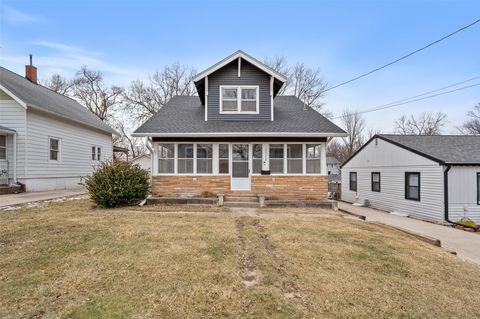 3712 SW 8th Street Des Moines IA 50315