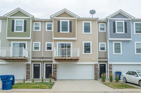 Condominium in Ankeny IA 4809 Mcdougal Lane.jpg