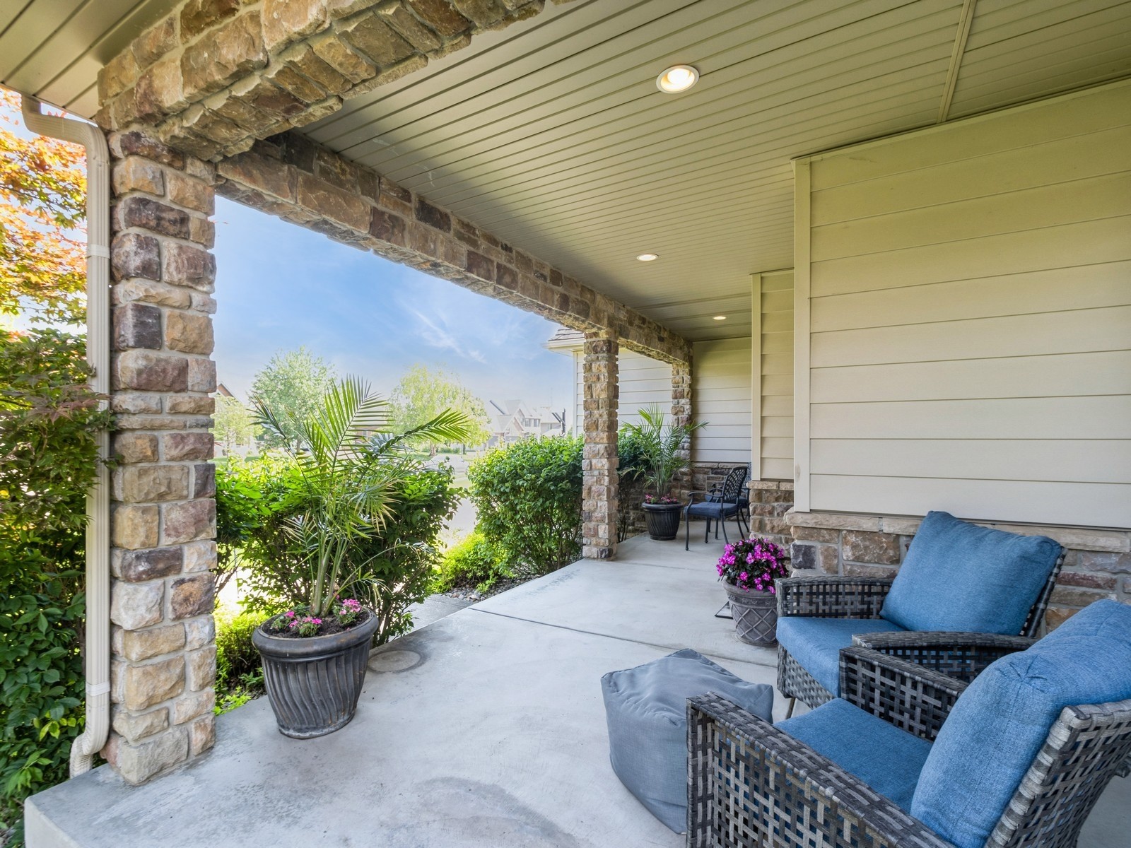 9432 Enfield Drive